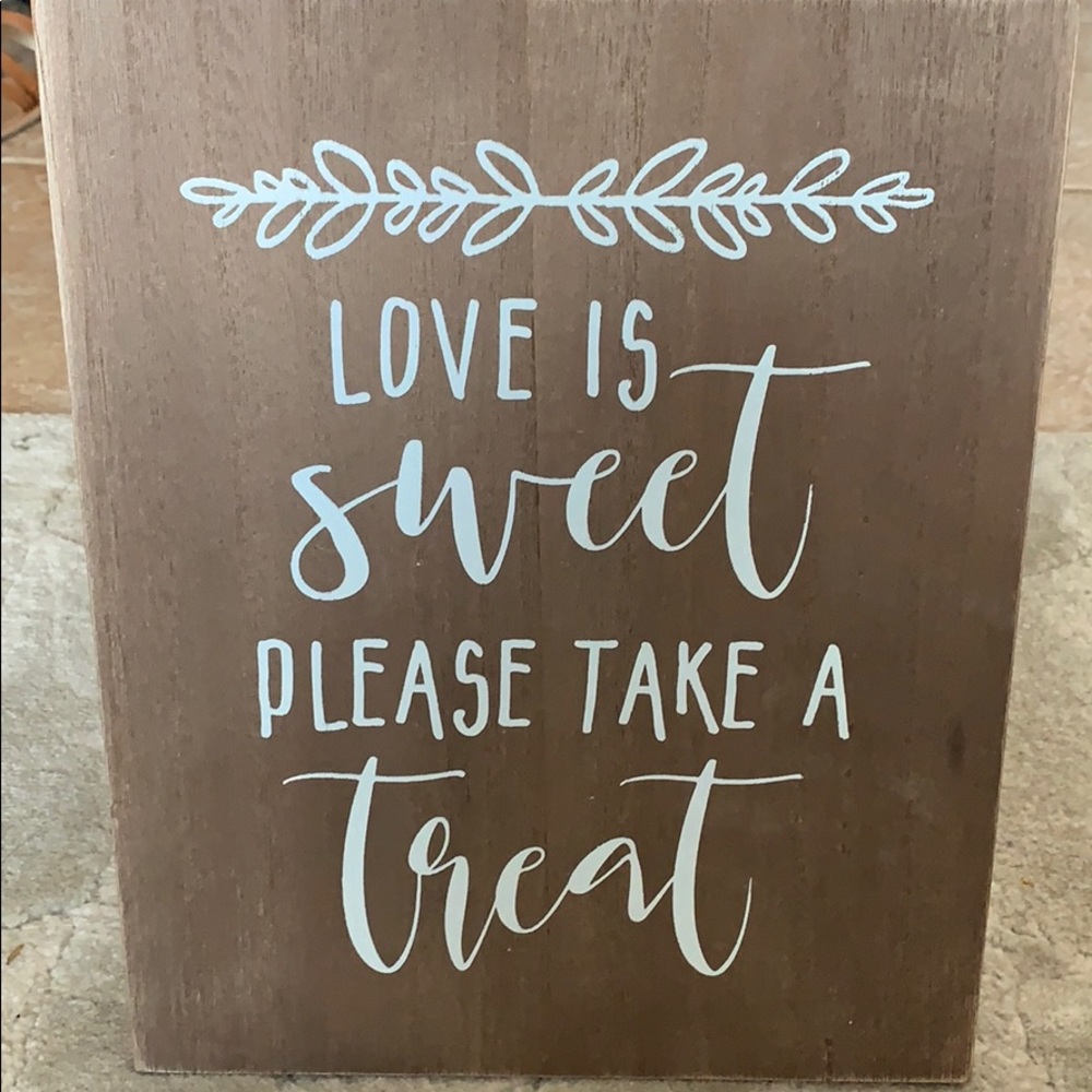 Wedding party favor sign
